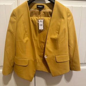 EXPRESS Matching Blazer (size 6) and Skirt (size 8)